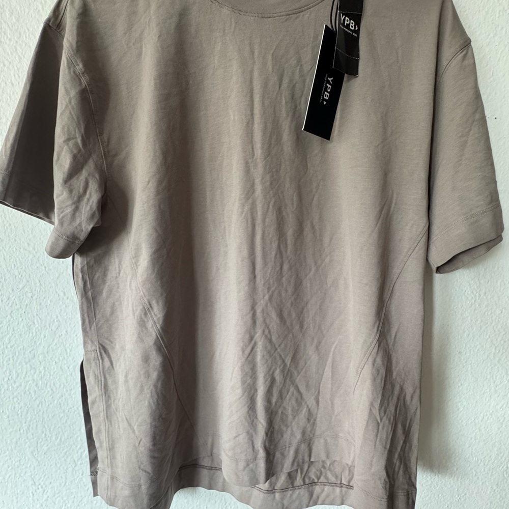 Woman’s Oversized Tan T-Shirt